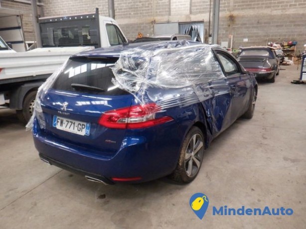 peugeot-308-15-bluehdi-130ch-eat8-gt-line-sw-big-1