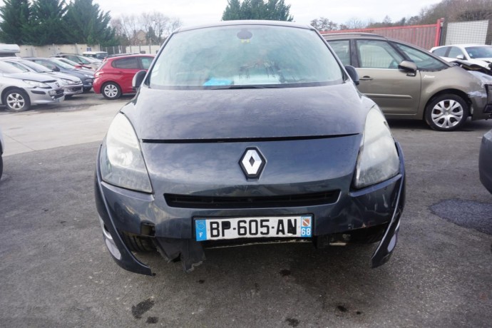 renault-grand-scenic-3-big-15