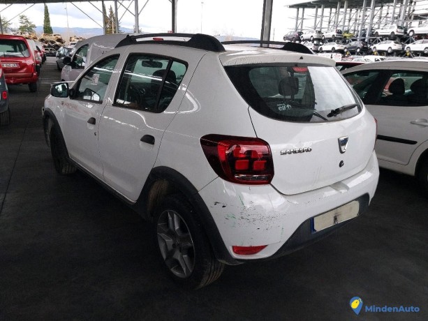 dacia-sandero-stepway-10-sce-75-urb-essence-big-0