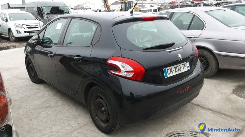 peugeot-208-cn-200-tf-big-0