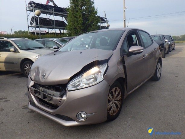 peugeot-208-phase-1-5p-12-puretech-82ch-big-2