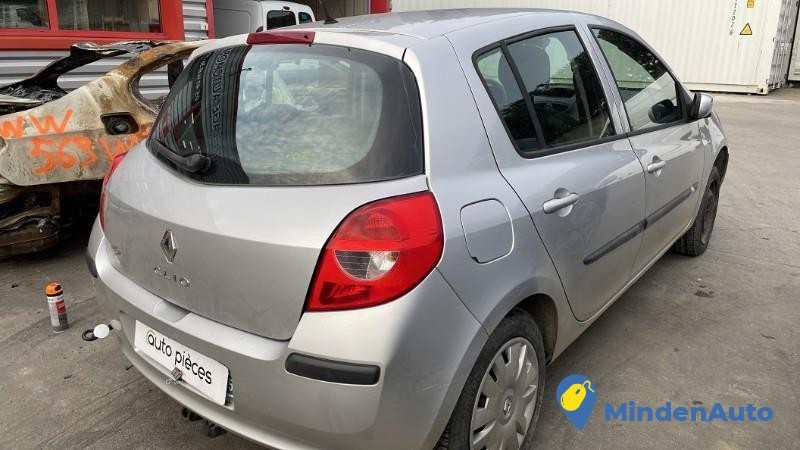 renault-clio-3-phase-1-12518845-big-1