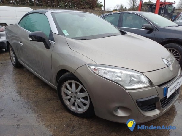 renault-megane-3-phase-1-cabriolet-12471861-big-0