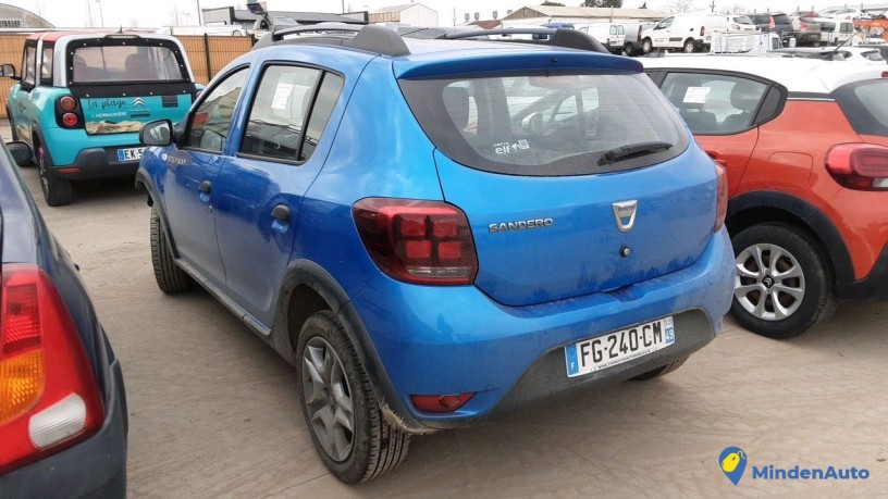 dacia-sandero-fg-240-cm-big-0