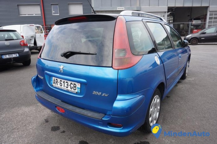 peugeot-206-206-phase-2-break-14-hdi-8v-turbo-big-4