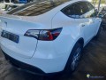 tesla-model-y-rwd-standard-electrique-small-1