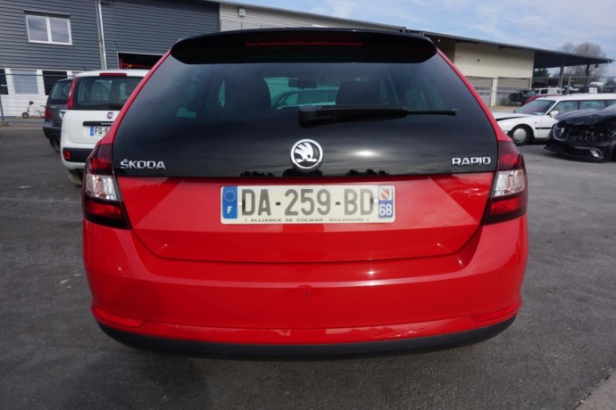 skoda-rapid-spaceback-big-10