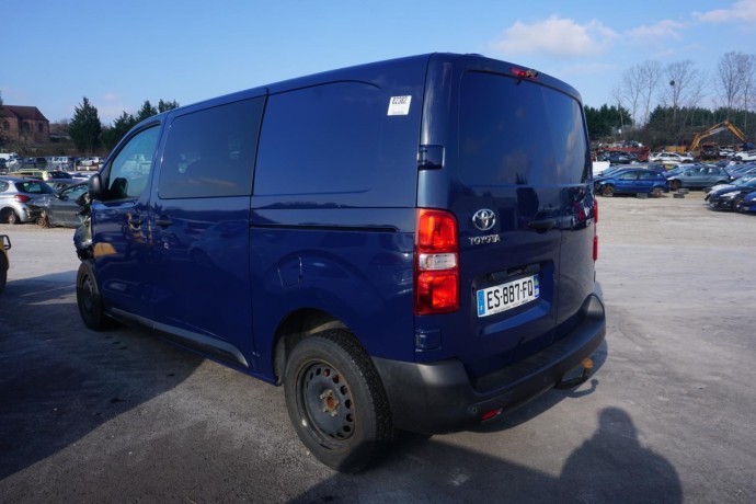 toyota-proace-2-big-11