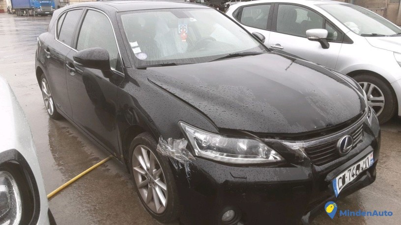 lexus-ct200h-cd-748-yd-big-1