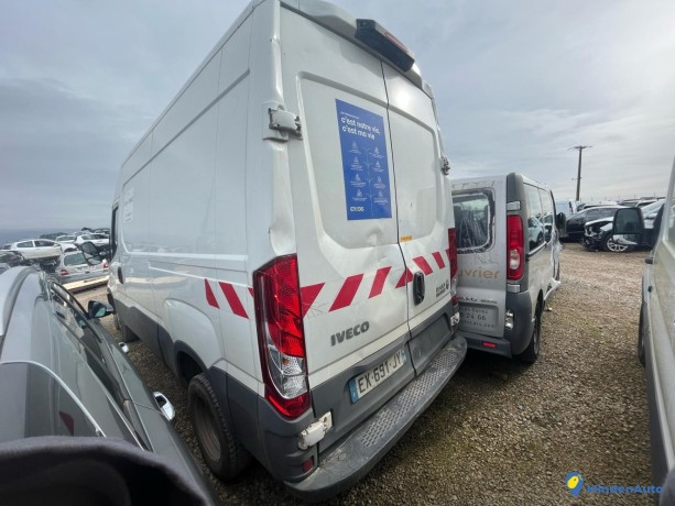 iveco-daily-35c21-30d-205-big-1