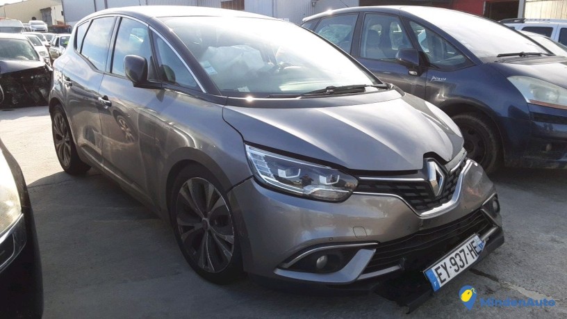 renault-scenic-ey-937-he-big-0