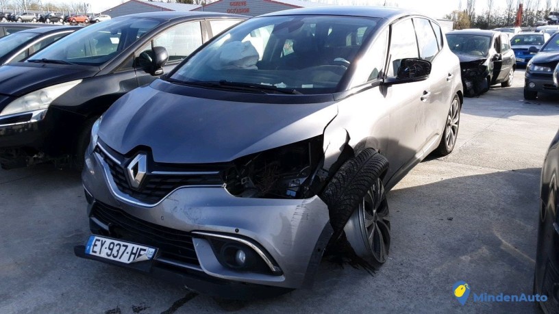 renault-scenic-ey-937-he-big-2