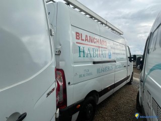 RENAULT Master III 2.3 DCi 125