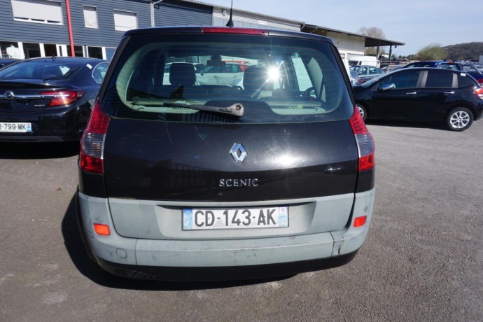 renault-scenic-2-big-10