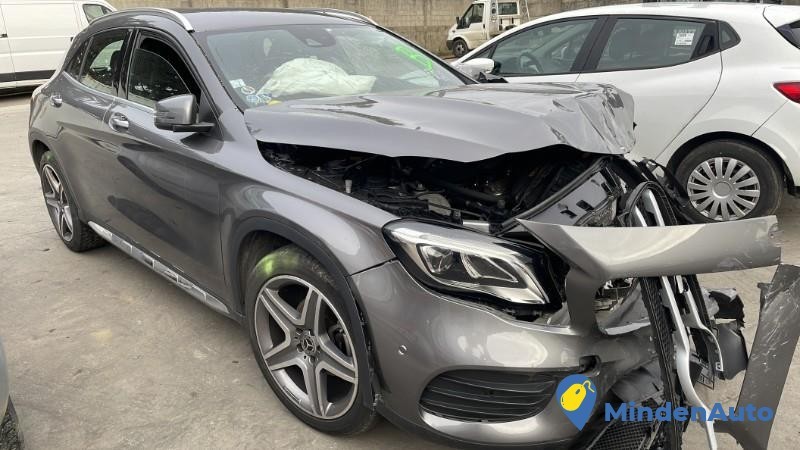 mercedes-classe-gla-156-phase-1-12578541-big-2