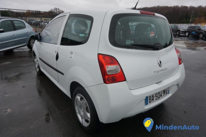 renault-twingo-2-twingo-2-phase-1-12i-16v-big-0