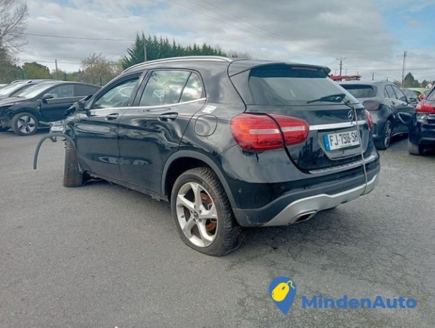 mercedes-benz-gla-200-gla-klasse-gla-200-cdi-d-big-0