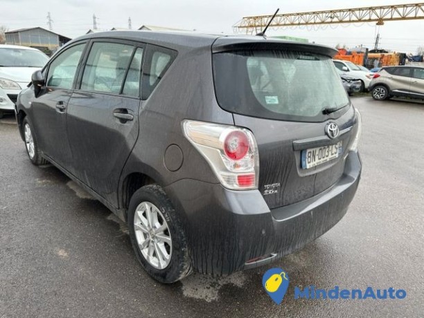 toyota-verso-20-d4d-126-skieview-edition-big-1