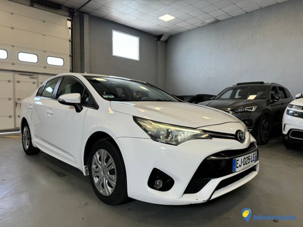 toyota-avensis-16d-4d-112cv-de-2017-big-2