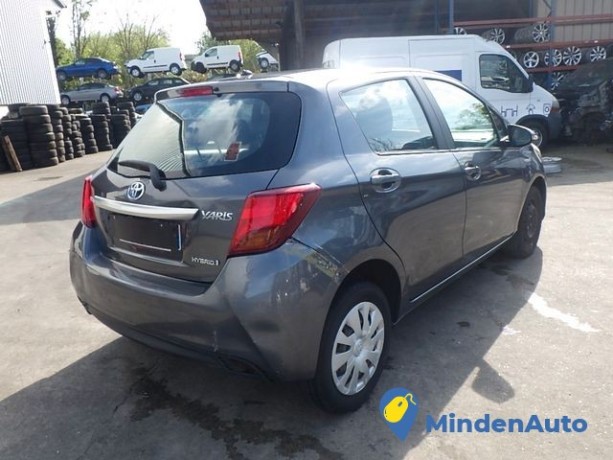 toyota-yaris-15-l-vvt-i-hybride-cvt-confort-big-1