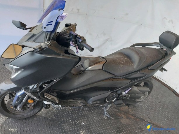 yamaha-t-max-tech-max-essence-big-0