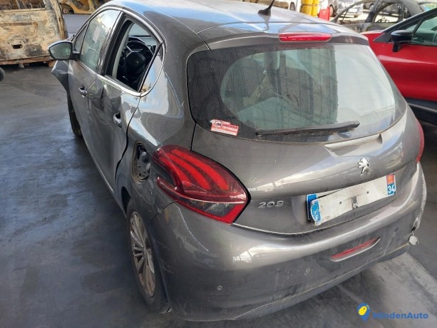 peugeot-208-2-12i-110-allure-essence-big-1