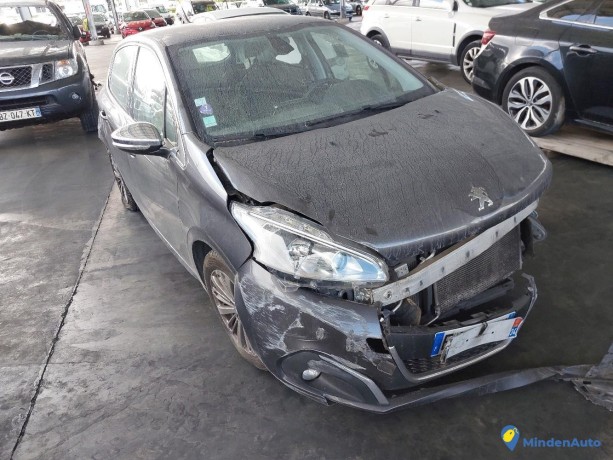 peugeot-208-2-12i-110-allure-essence-big-2