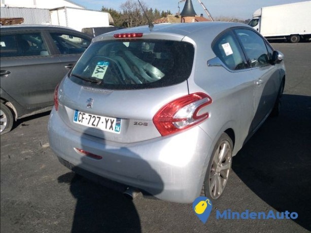 peugeot-208-phase-1-01-2012-06-2013-208-16-vti-16v-big-1