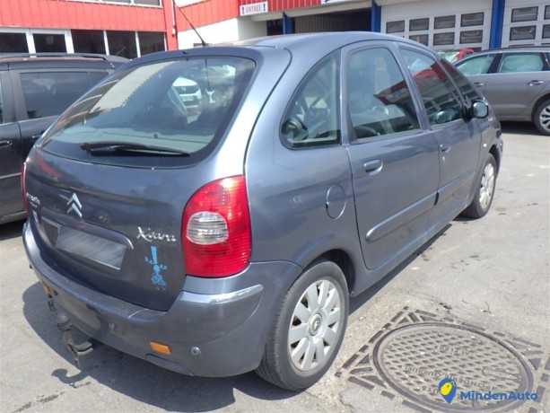 citroen-xsara-picasso-16-hdi-big-3