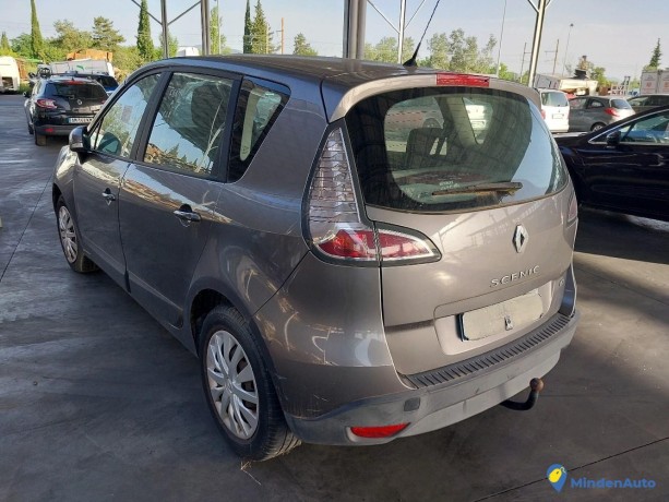 renault-scenic-iii-15-dci-110-gazole-big-1