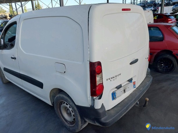 peugeot-partner-16-bluehdi-100-premiu-gazole-big-1