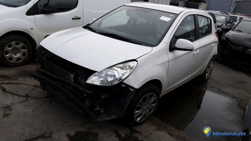 hyundai-i20-cb-867-kl-big-2