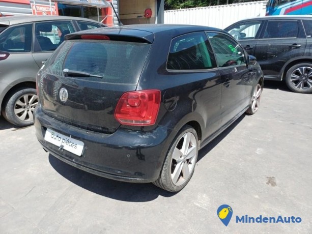 volkswagen-polo-5-phase-1-13232416-big-3