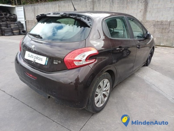 peugeot-208-1-phase-1-13221381-big-1