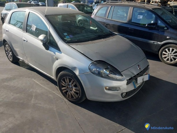 fiat-punto-iii-12i-69-euro-6-essence-big-2