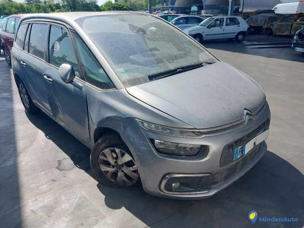 citroen-c4-spacetourer-12-ptec-130-essence-big-2