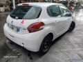 peugeot-208-2-12i-12v-82-essence-small-2