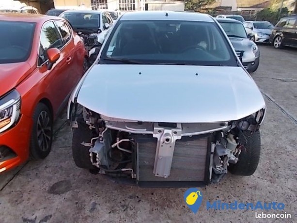 dacia-sandero-10-sce-75-cv-accidentee-big-2