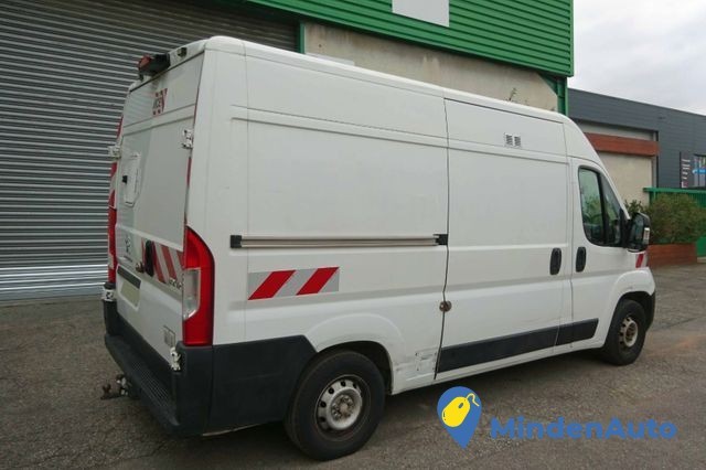 peugeot-boxer-20-hdi-130-big-3