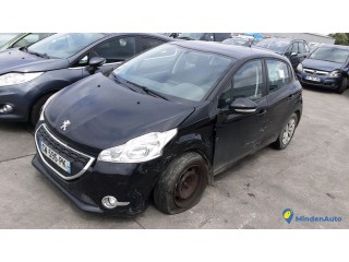 PEUGEOT  208  CW-595-PK