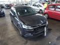 volkswagen-polo-6r-12-tsi-90-lounge-essence-small-2