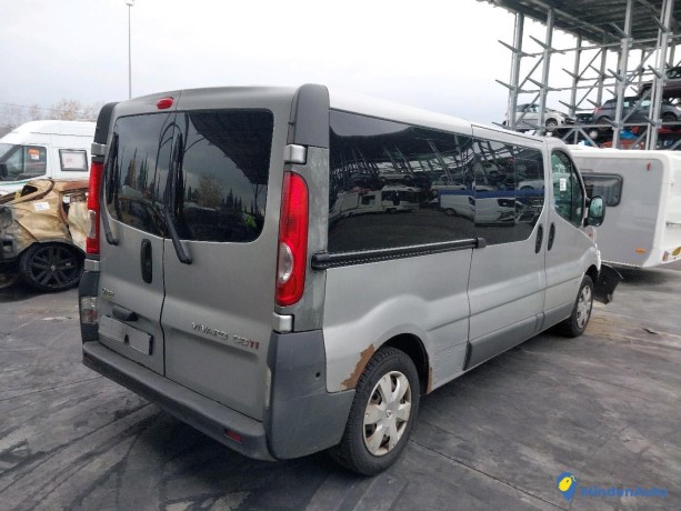 opel-vivaro-20-cdti-115-combi-gazole-big-3