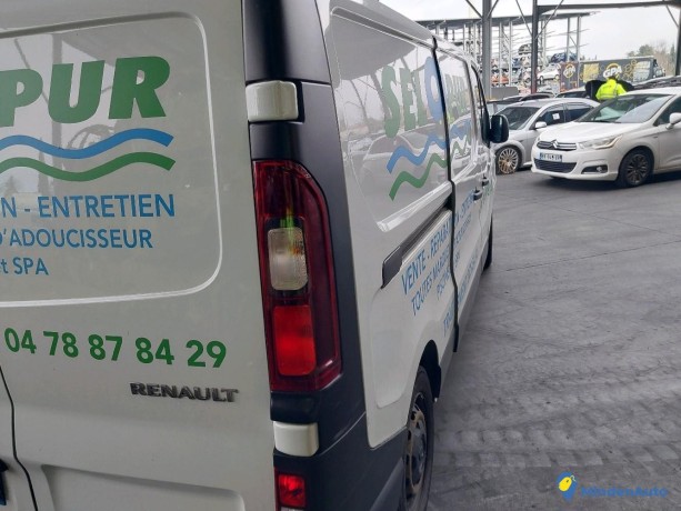 renault-trafic-iii-20-dci-120-gd-conf-gazole-big-2