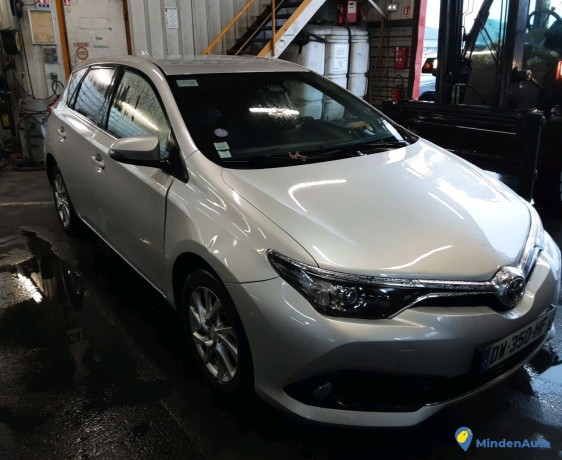 toyota-auris-dw-350-hf-big-0