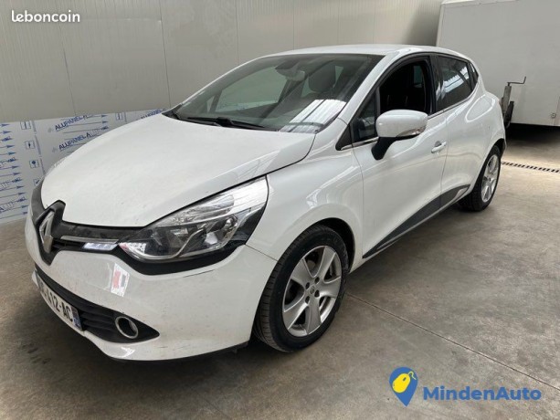 renault-clio-4-12-tce-120ch-du-012014-big-0