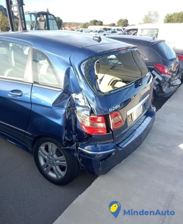 mercedes-classe-b-accidente-big-3