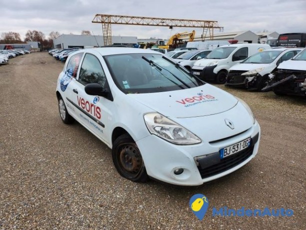 renault-clio-iii-15l-dci-75-eco2-big-2