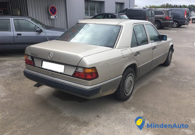 mercedes-300d-w124-ref-0433231-big-2