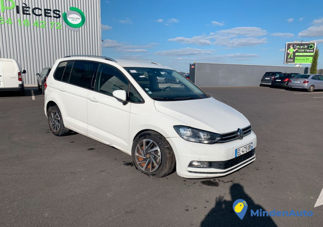 volkswagen-touran-14tsi-16v-150-2018-highline-big-0