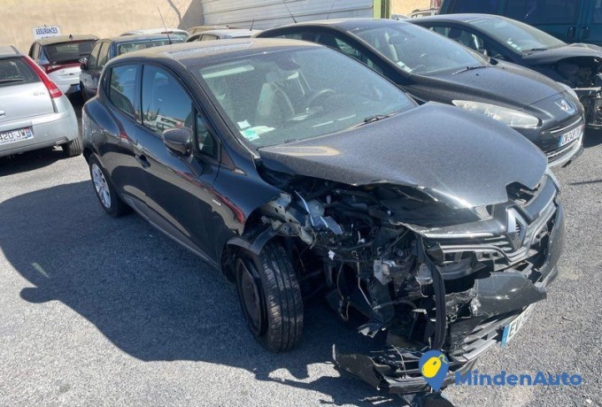 renault-clio-4-accidente-big-2